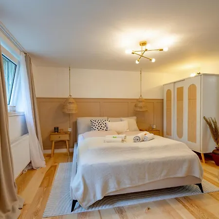 Am Bergpark Apartment